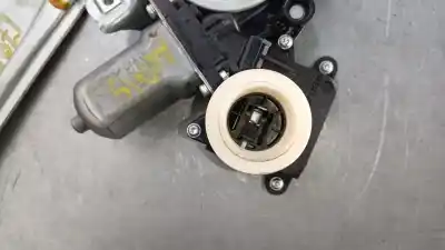 Second-hand car spare part rear left window regulator for toyota auris (_e15_) 2.0 d-4d (ade150_) oem iam references 6980412180  