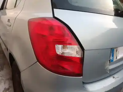 Gebrauchtes Autoersatzteil rückleuchte außen links zum skoda fabia (5j2) (2007->) 1.6 ambition [1.6 ltr. - 55 kw tdi] oem-iam-referenzen 