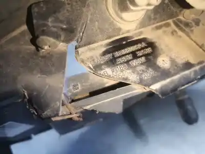 Pezzo di ricambio per auto di seconda mano supporto per la ruota di scorta per jeep cherokee (kj) 2.5 crd 4x4 riferimenti oem iam    Pezzo di ricambio per auto di seconda mano supporto per la ruota di scorta per jeep cherokee (kj) 2.5 crd 4x4 riferimenti oem iam