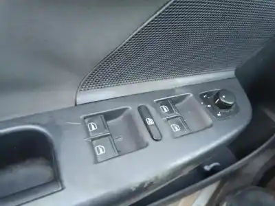 Автозапчасти б/у выключатель левого переднего окна за volkswagen jetta iii (1k2) 1.9 tdi ссылки oem iam   