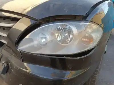 Second-hand car spare part left headlight for ssangyong rodius xdi oem iam references 