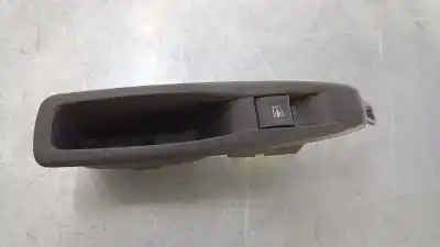 Peça sobressalente para automóvel em segunda mão botão / interruptor elevador vidro traseiro esquerdo por renault captur expression referências oem iam   