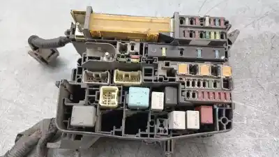 Second-hand car spare part fuse box unit for toyota verso (_r2_) 2.0 d-4d (aur20_) oem iam references   