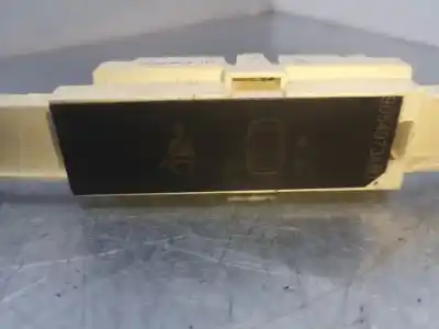 İkinci el araba yedek parçası ÇOK FONKSIYONLU EKRAN için PEUGEOT 1007  OEM IAM referansları 5555000100  