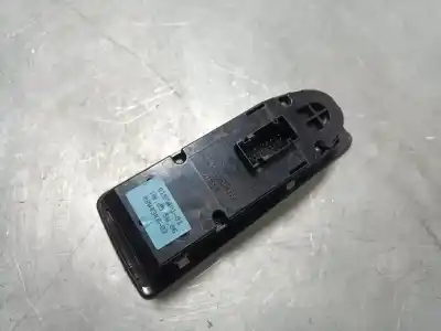 Peça sobressalente para automóvel em segunda mão botão / interruptor elevador vidro dianteiro esquerdo por bmw serie 1 berlina (e81/e87) 116d referências oem iam 