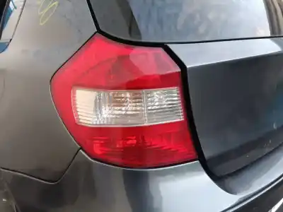 Peça sobressalente para automóvel em segunda mão farolim traseiro esquerdo por bmw serie 1 berlina (e81/e87) 118d referências oem iam 