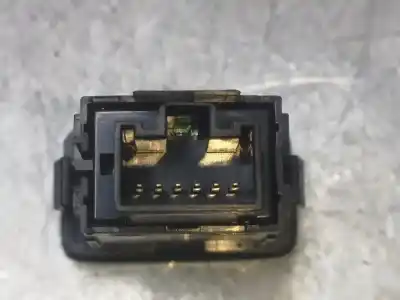 Second-hand car spare part hazard warning lights for kia cee´d x-tech oem iam references 93790a2000  