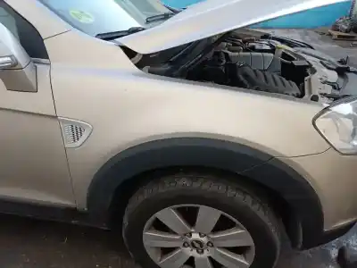 Peça sobressalente para automóvel em segunda mão guarda-lamas dianteiro direito por chevrolet captiva 2.0 vcdi lt referências oem iam 