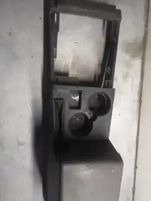 Pezzo di ricambio per auto di seconda mano bracciolo centrale per dodge nitro se riferimenti oem iam 5ke54trm  