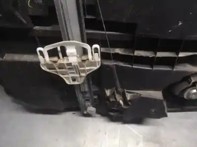 Second-hand car spare part passenger side right window regulator for dodge nitro se oem iam references 1002410  