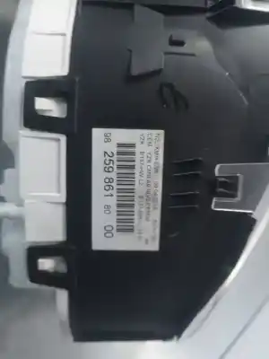 Peça sobressalente para automóvel em segunda mão quadrante por peugeot 208 style referências oem iam 9825986180  