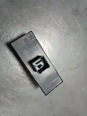 Peça sobressalente para automóvel em segunda mão botão / interruptor elevador vidro dianteiro esquerdo por skoda suberb (3t4) active referências oem iam 