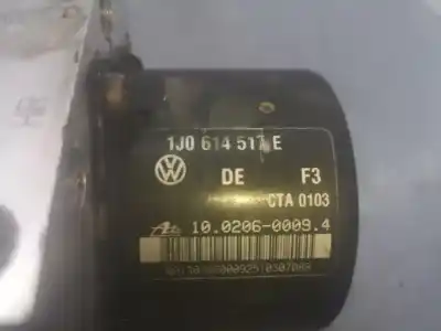 Pezzo di ricambio per auto di seconda mano ABS per VOLKSWAGEN GOLF IV BERLINA (1J1)  Riferimenti OEM IAM 1J0614517E  