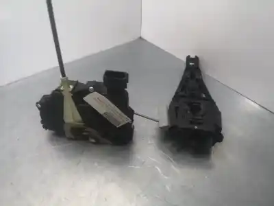 Second-hand car spare part front right door lock for opel corsa e selective oem iam references 13431840  