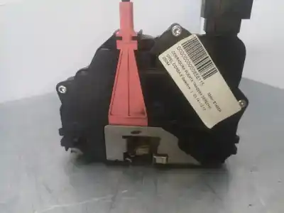 Peça sobressalente para automóvel em segunda mão fechadura da porta traseira direita por opel corsa e selective referências oem iam 13431845