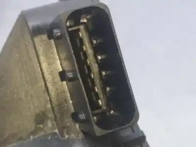 Second-hand car spare part accelerator pedal for opel corsa e selective oem iam references 13305804  