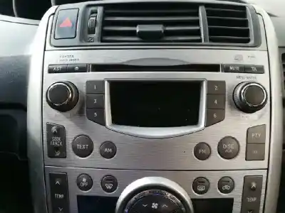 Second-hand car spare part audio system / radio cd for toyota verso (_r2_) 2.0 d-4d (aur20_) oem iam references 861200f090