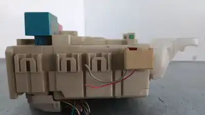 Second-hand car spare part fuse box unit for toyota verso (_r2_) 2.0 d-4d (aur20_) oem iam references   