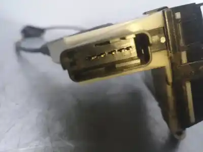 Second-hand car spare part front right door lock for peugeot 208 active oem iam references 