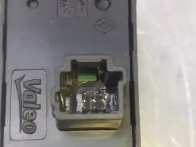 Автозапчастина б/у увага для dacia dokker ambiance посилання на oem iam 252905668r  