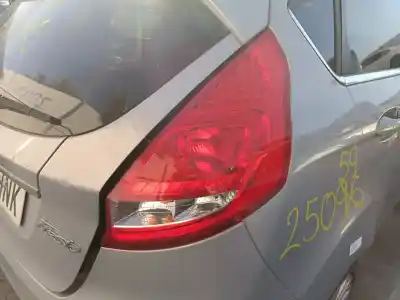 Peça sobressalente para automóvel em segunda mão farolim traseiro direito por ford fiesta (cb1) titanium referências oem iam 8a6113404ab