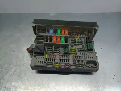 Second-hand car spare part fuse box unit for bmw serie 3 coupe (e92) 330d oem iam references 690662106