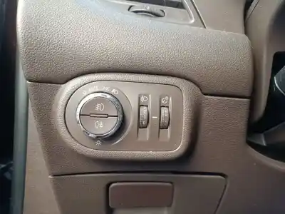 Peça sobressalente para automóvel em segunda mão comutador de luzes por opel zafira tourer edition 110 cv / 81 kw referências oem iam 