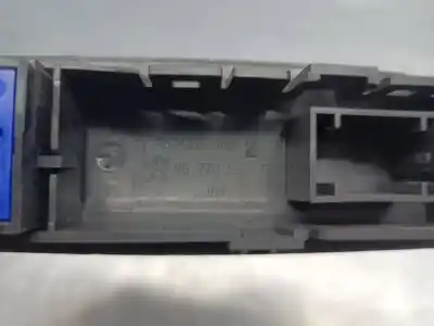 Second-hand car spare part multifunction switch for peugeot 208 active oem iam references 9677059077  