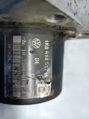 Peça sobressalente para automóvel em segunda mão abs por audi a3 (8p) 1.6 fsi ambiente 116 cv / 85 kw referências oem iam 1k0614517h