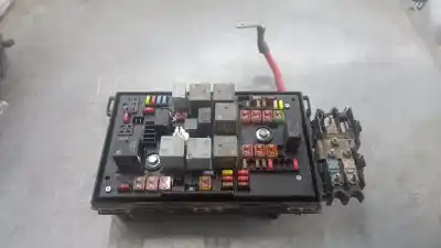 Peça sobressalente para automóvel em segunda mão caixa de fusíveis e relés por opel zafira tourer edition 110 cv / 81 kw referências oem iam 13368644