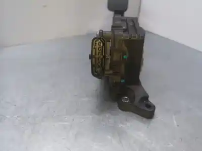 Second-hand car spare part accelerator pedal for ssangyong korando premium 4x2 oem iam references 2055034000  