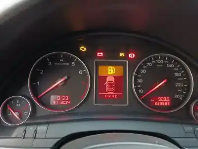 Автозапчастина б/у панель інструментів для AUDI A4 B6 (8E2) 2.0 Посилання на OEM IAM   