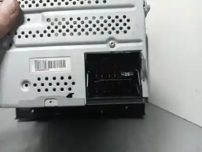 Second-hand car spare part audio system / radio cd for skoda superb ii ranchera familiar (3t5) 2.0 tdi 16v oem iam references 3t0035156  