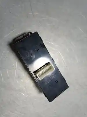 Second-hand car spare part left front power window switch for ssangyong tivoli limited 4x2 oem iam references   