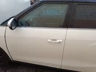 Second-hand car spare part LEFT FRONT DOOR for SSANGYONG TIVOLI  OEM IAM references   