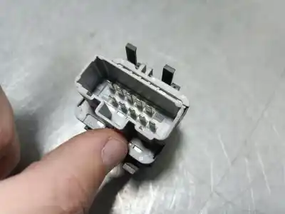 Second-hand car spare part left front power window switch for renault clio iii business oem iam references   