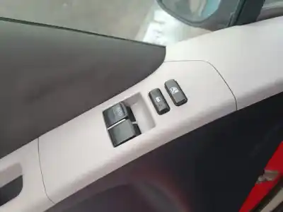 Автозапчасти б/у выключатель левого переднего окна за toyota yaris (ksp9/scp9/nlp9) básico ссылки oem iam   