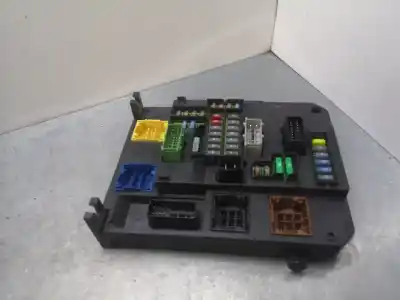 Pezzo di ricambio per auto di seconda mano scatola relè/fusibili per peugeot 508 gt line riferimenti oem iam 9806687980