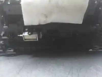 Автозапчастина б/у бардачок для tesla model 3 model 3 посилання на oem iam 1083340-00  