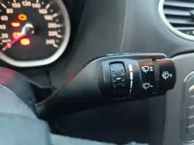 Recambio de automóvil de segunda mano de Mando Limpia para FORD FOCUS BERLINA (CAP) Ambiente (D) referencias OEM IAM   