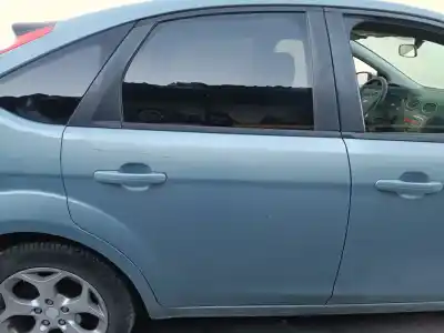 Recambio de automóvil de segunda mano de PUERTA TRASERA DERECHA para FORD FOCUS BERLINA (CAP)  referencias OEM IAM   