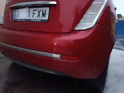 Peça sobressalente para automóvel em segunda mão para choques traseiro por lancia ypsilon (101) 1.4 16v oro (10.2006->) referências oem iam 
