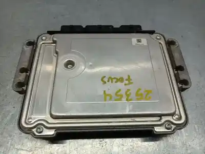 Recambio de automóvil de segunda mano de Centralita Motor Uce para FORD FOCUS BERLINA (CAP) Ghia referencias OEM IAM 8M512A650XA  0281015242