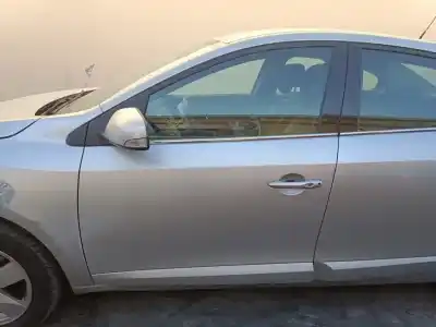 Tweedehands auto-onderdeel linker voordeur voor renault fluence dynamique oem iam-referenties 