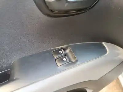 Second-hand car spare part left front power window switch for hyundai i10 classic oem iam references   