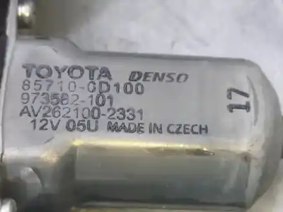 Peça sobressalente para automóvel em segunda mão elevador de vidros dianteiro direito por toyota yaris active referências oem iam 973582