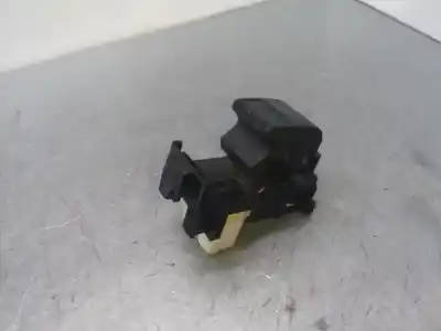 Peça sobressalente para automóvel em segunda mão botão / interruptor elevador vidro dianteiro direito por toyota yaris active referências oem iam 192928  