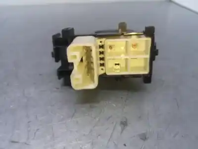 Peça sobressalente para automóvel em segunda mão botão / interruptor elevador vidro dianteiro direito por toyota yaris active referências oem iam 192928  