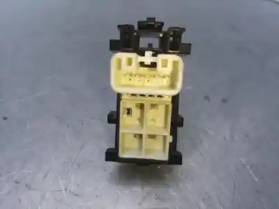 Peça sobressalente para automóvel em segunda mão botão / interruptor elevador vidro traseiro esquerdo por toyota yaris active referências oem iam 191928