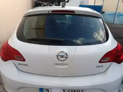 Pezzo di ricambio per auto di seconda mano portellone per opel astra j lim. excellence riferimenti oem iam 